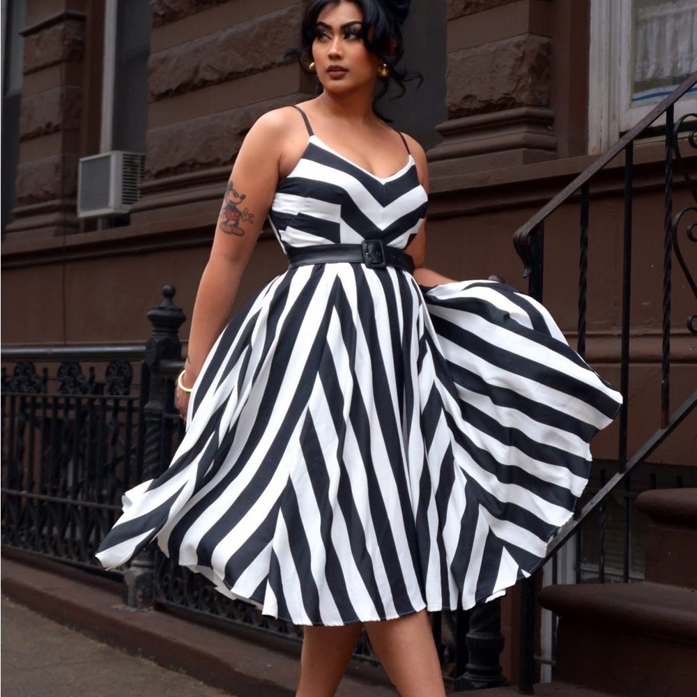 EUC Pinup Girl Mark Stripe Amalie sz. Medium